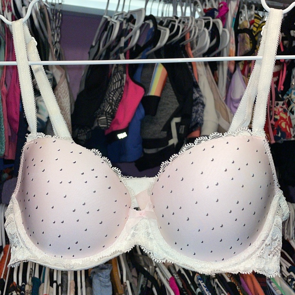 Retro y2k bra Light Pink Lace Victoria Secrets Dream Angels 32b bra perfect shap